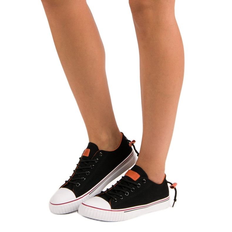 Tenisi negri negru 1 Tenisi negri negru 1