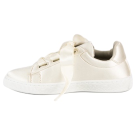 Pantofi De Satin Cu Perle bej 1
