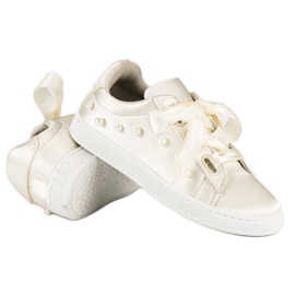 Pantofi De Satin Cu Perle bej 2