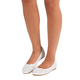 Diamantique Balerini ajurati alb 1 Diamantique Balerini ajurati alb 1