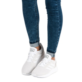 Adidas Run 70S B96563 maro 2