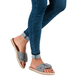 Seastar Papuci negri cu carouri alb negru 2 Seastar Papuci negri cu carouri alb negru 2