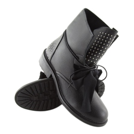 Muncitori cu fundă neagră de catifea negru 2