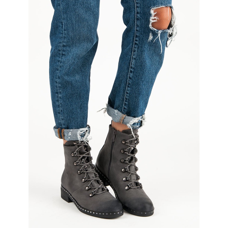 VINCEZA a legat muncitori gri 1 VINCEZA a legat muncitori gri 1