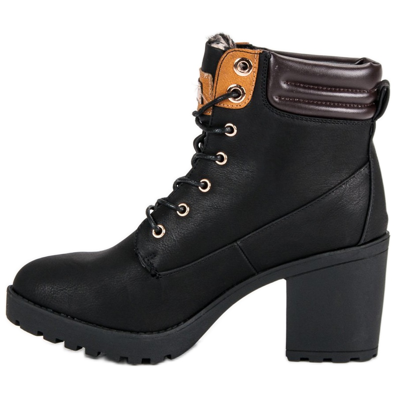 Queentina Genți negre pe stâlp negru 1 Queentina Genți negre pe stâlp negru 1