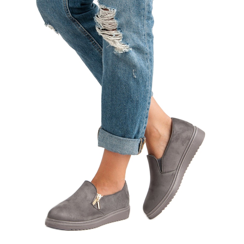 Adidași din piele de căprioară gri 2