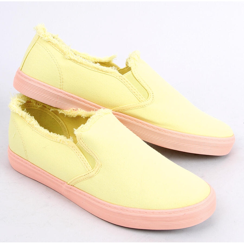 Slip femei galben NB166 Galben 2