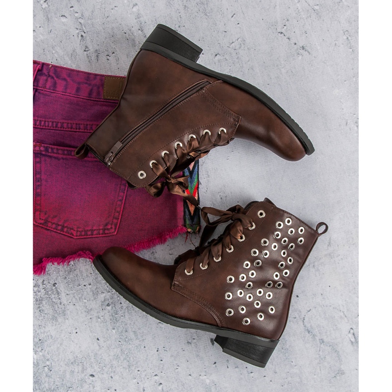 Muncitori Brown legați maro 1 Muncitori Brown legați maro 1