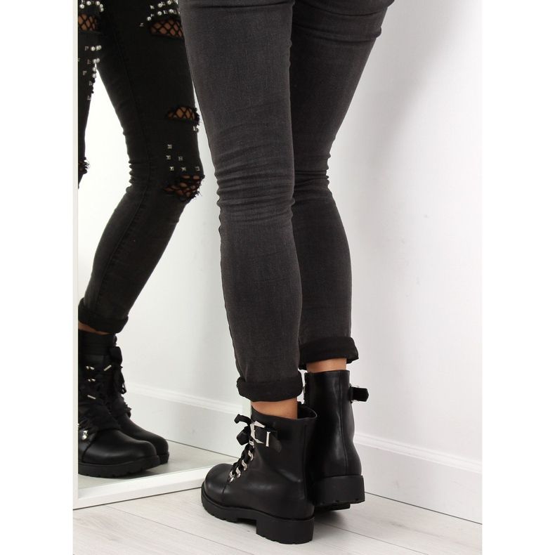 Cizme negre și o panglică neagră FC-H125 Negru 1 Cizme negre și o panglică neagră FC-H125 Negru 1