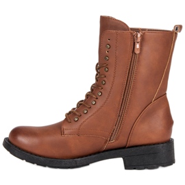 Clowse Muncitori maronii 1