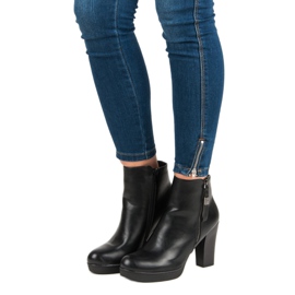 Ghete clasice pe post vinceza negru 1