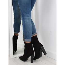 Ghete pe stâlp negru SY23P Negru 3
