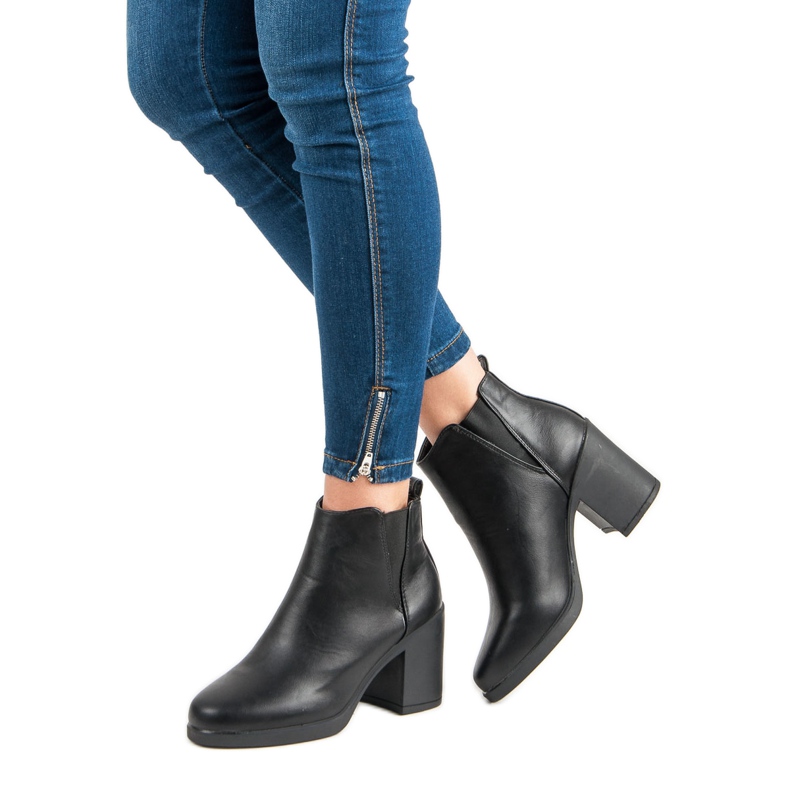 Tocuri înalte confortabile negru 1