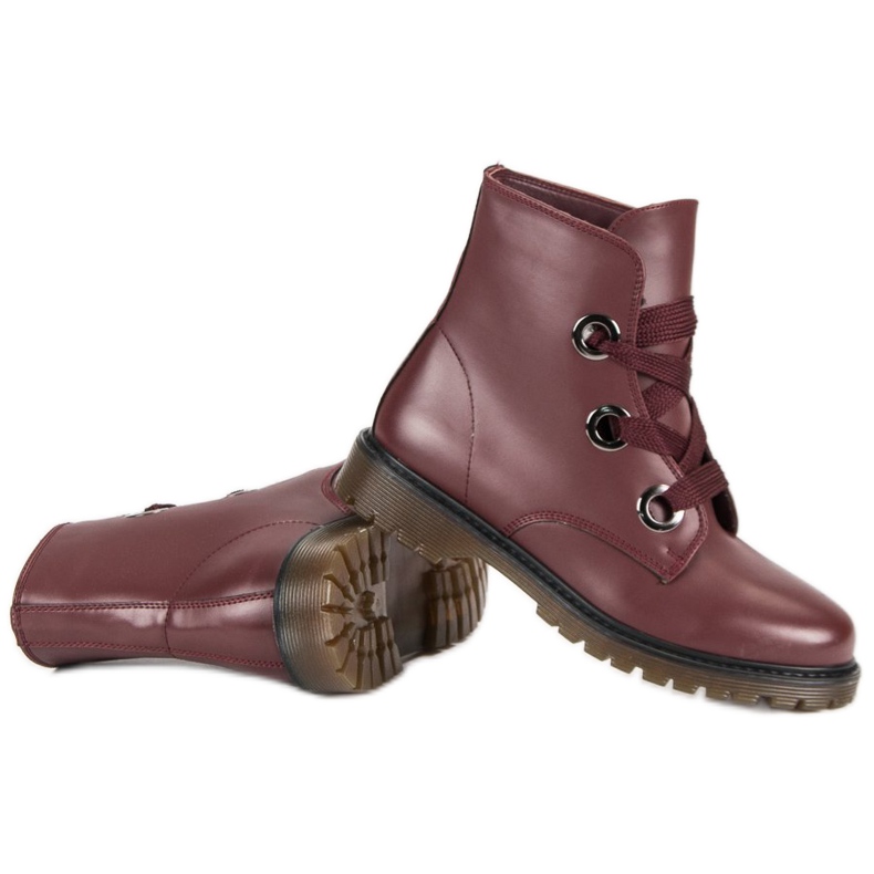 Kayla Muncitori cu lacuri roșu 2 Kayla Muncitori cu lacuri roșu 2