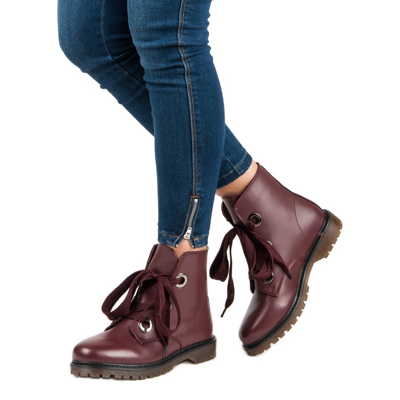 Kayla Muncitori cu lacuri roșu 1