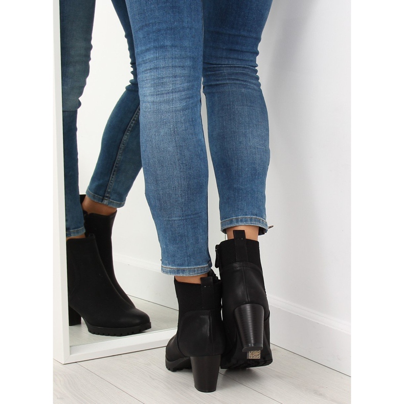 Tocuri înalte negre 6697 Negru 1