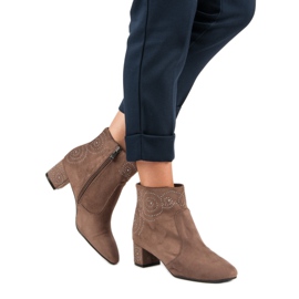 Cizme din piele de căprioară elegante maro 1