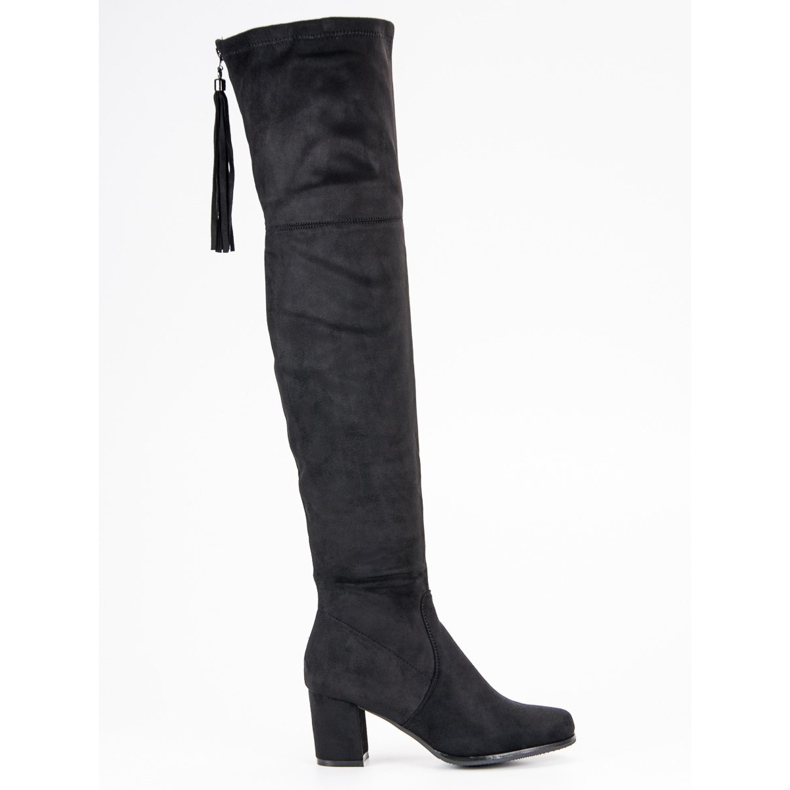 Filippo Muschetarii de piele de căprioară pe un stâlp negru 1