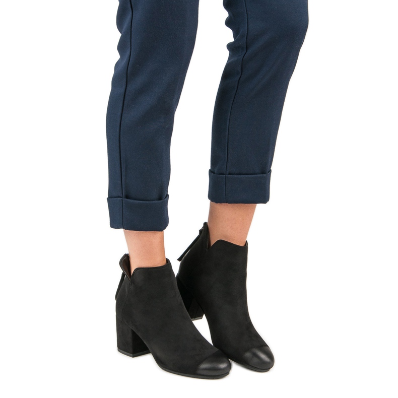 Cizme din piele de căprioară cu toc înalt de la VINCEZA negru 2