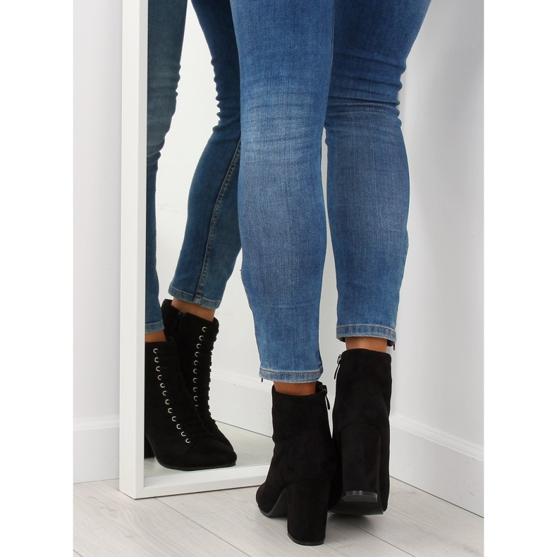 Ghete pe toc stabil negru SP03 Negru 1