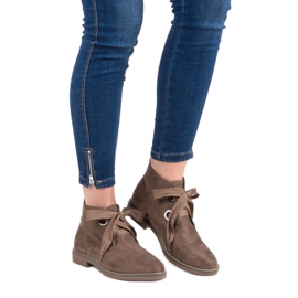 Super Mode Cizme înnodate din piele de căprioară maro 1 Super Mode Cizme înnodate din piele de căprioară maro 1