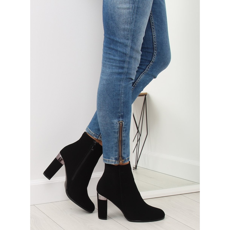 Cizme negre cu toc înalt 266-10 Negru 2 Cizme negre cu toc înalt 266-10 Negru 2