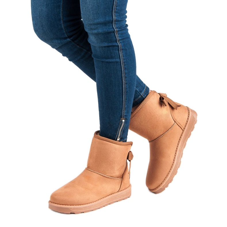 Mukluki cu un arc maro 1