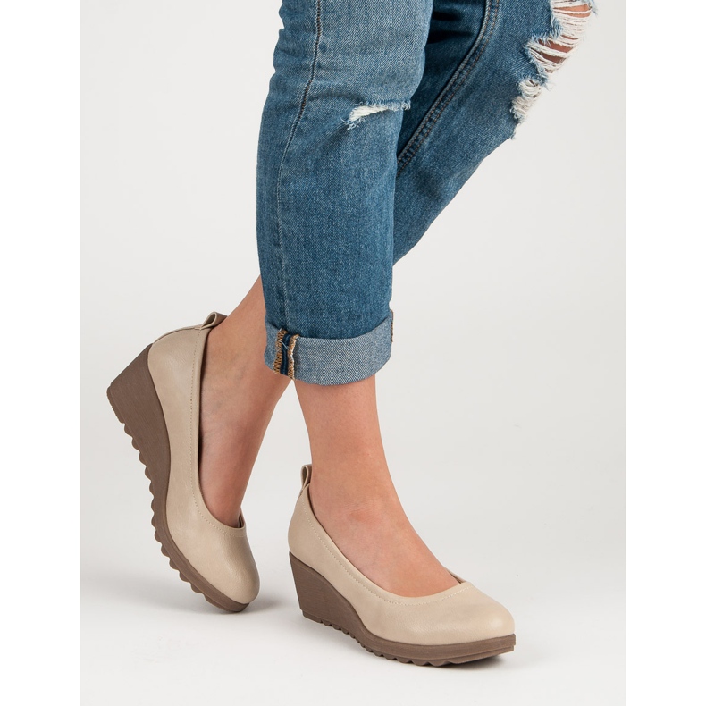 J. Star Pompele de pană bej 1