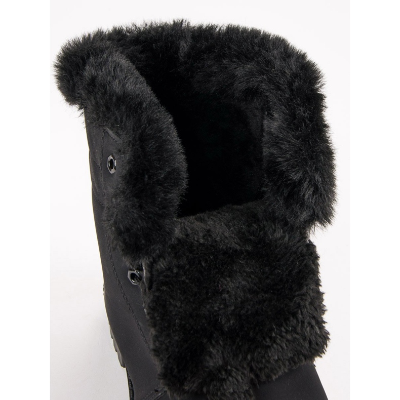 Capcani negri cu blană negru 1