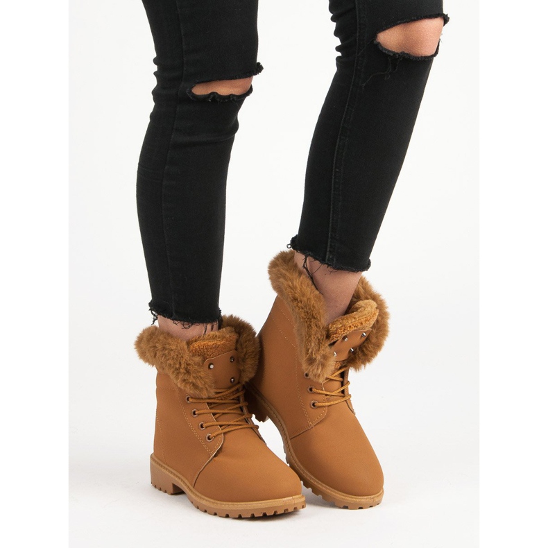 Căprioare de cămile cu blană maro 1