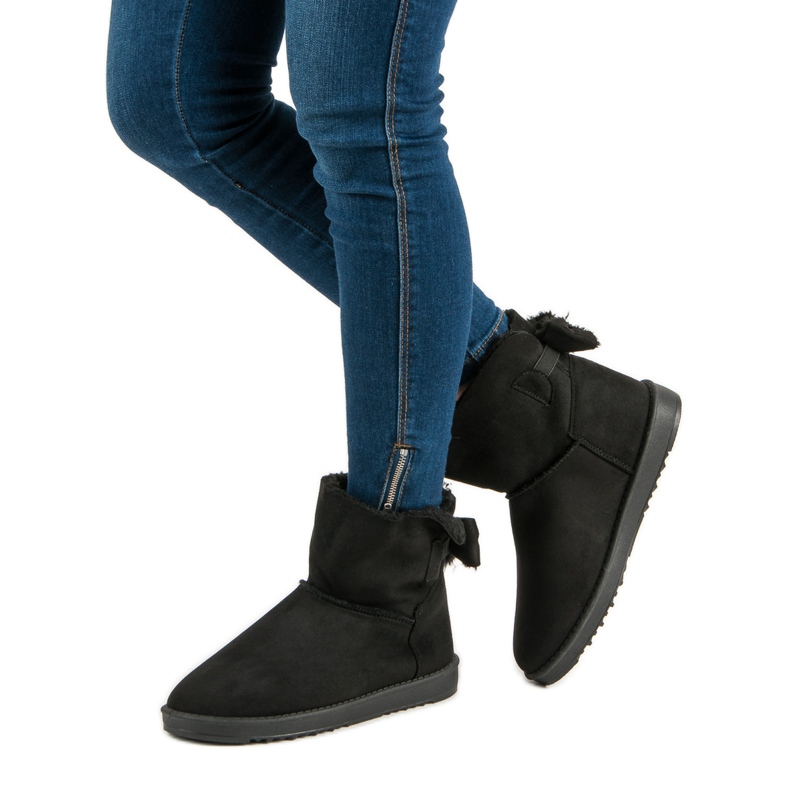 Mukluki negru cu arc 1