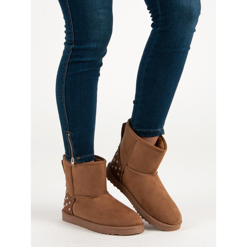 Camila Mukluki cu jeturi maro 1