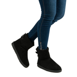 Queentina Mukluki negru cu arc 2