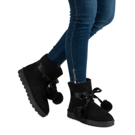 Mukluki negru cu pompe 2 Mukluki negru cu pompe 2