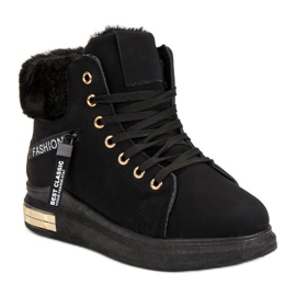 Adidași înalți izolați negru 4