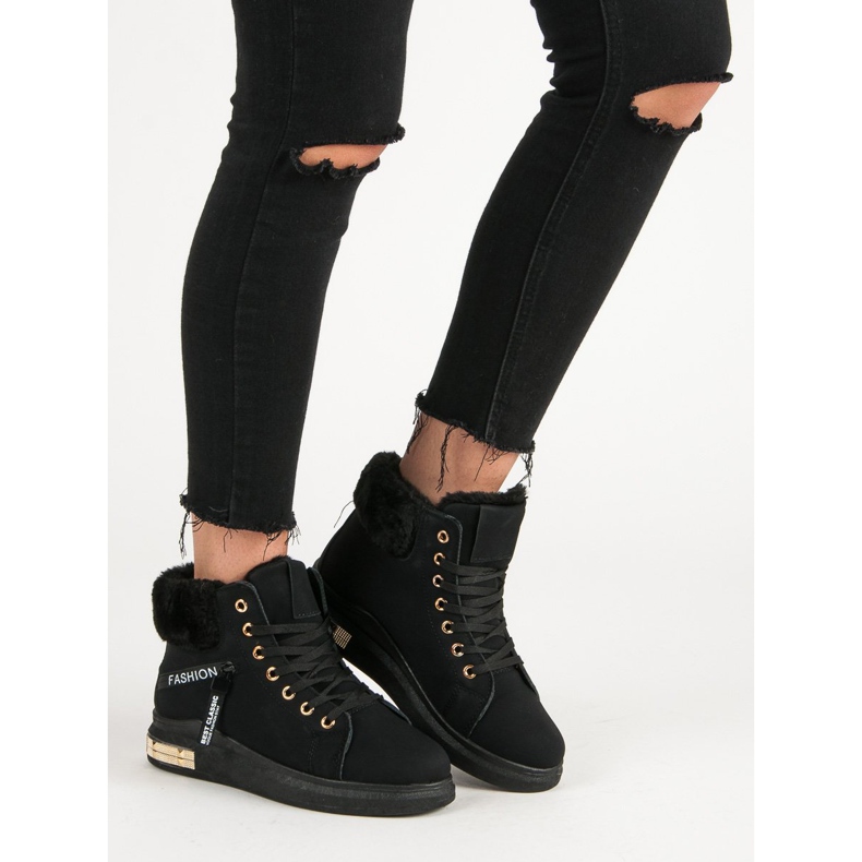 Adidași înalți izolați negru 2