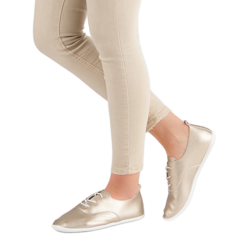 Adidași cu noduri aurii de aur 2