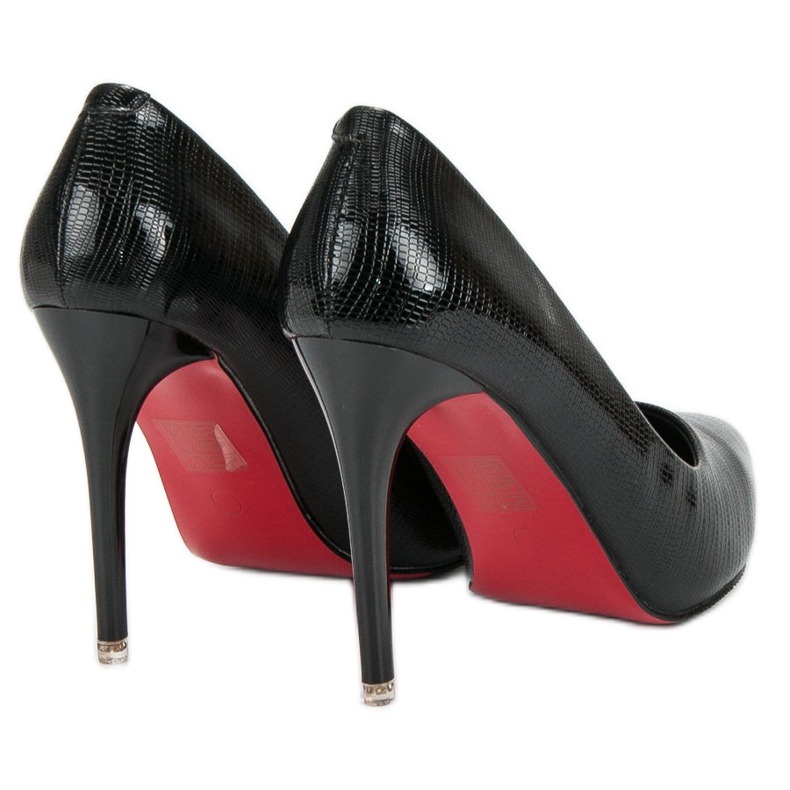 Pinii negri lăcuți negru 1