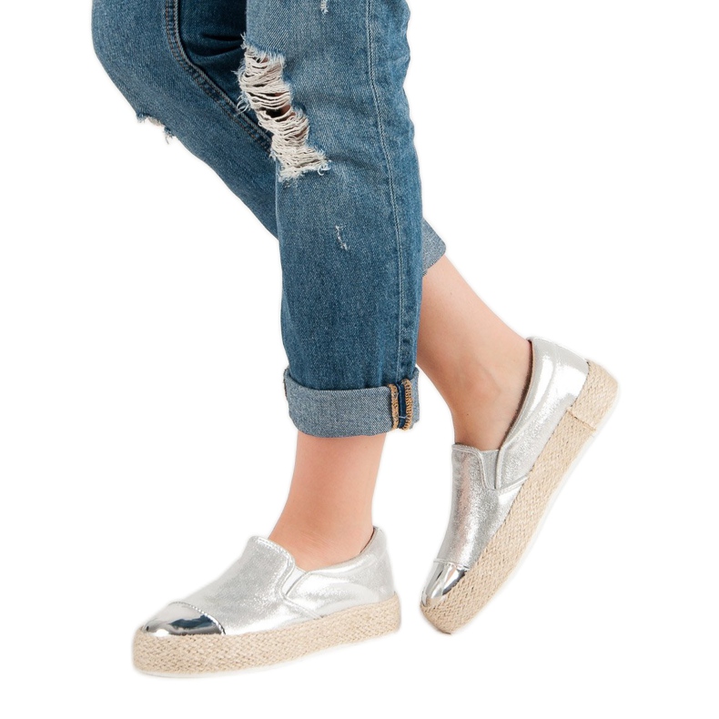 Adidași la modă din argint gri 2