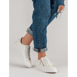 Adidași legați alb 2