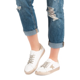 Adidași scăpați cu stil alb galben 1 Adidași scăpați cu stil alb galben 1