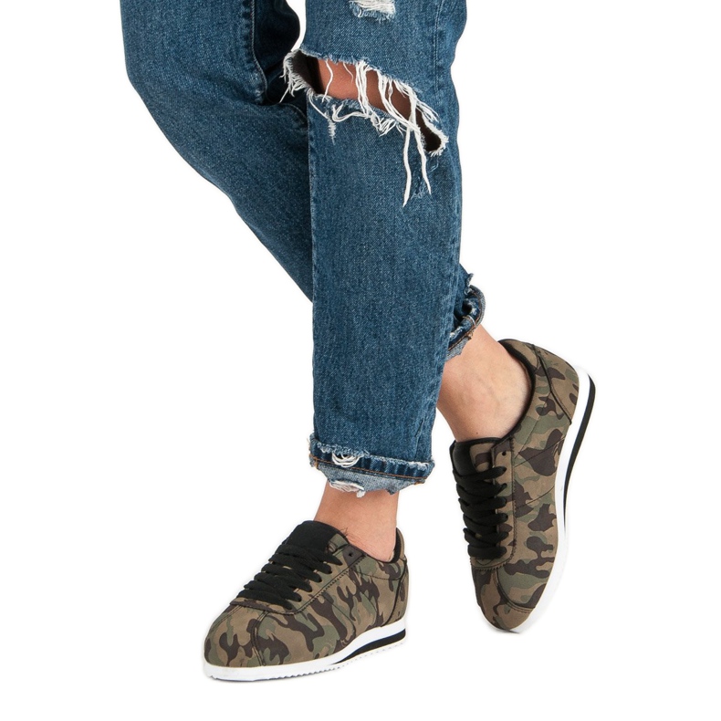 Adidași Moro maro verde 2