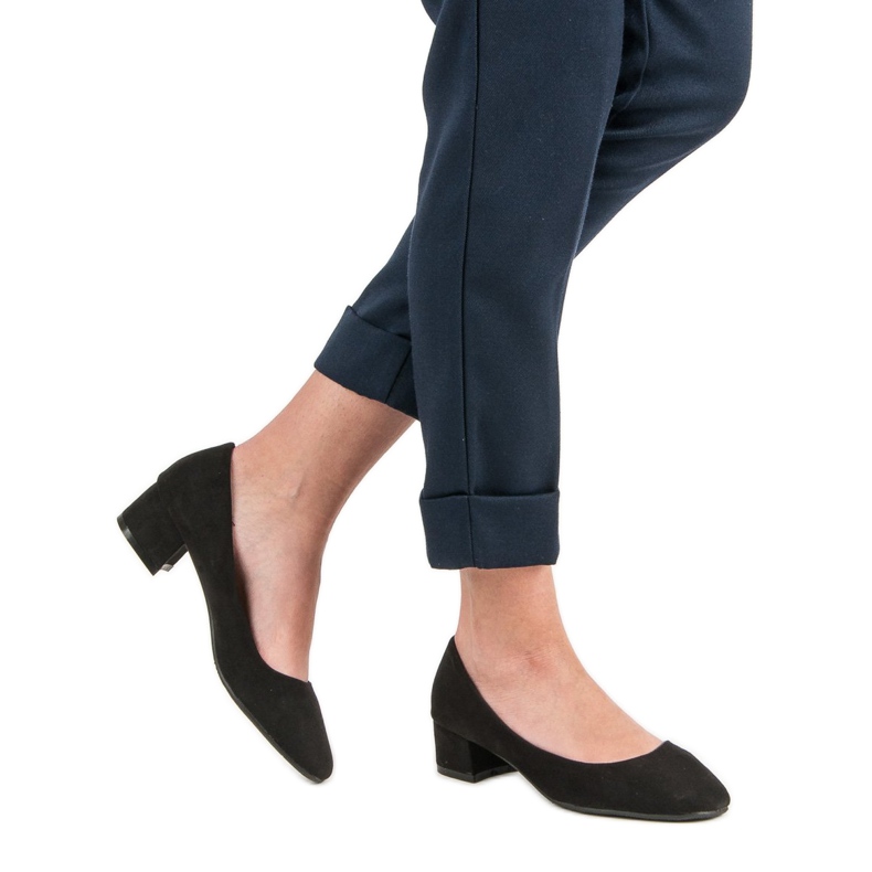 Queentina Pompe cu toc plat negru 2