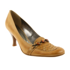 Pompe din piele maro 1 Pompe din piele maro 1