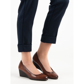 Pompe clasice pe panoul VINCEZA maro 1 Pompe clasice pe panoul VINCEZA maro 1