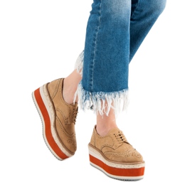 Corina Pantofi cu pană la modă maro 2