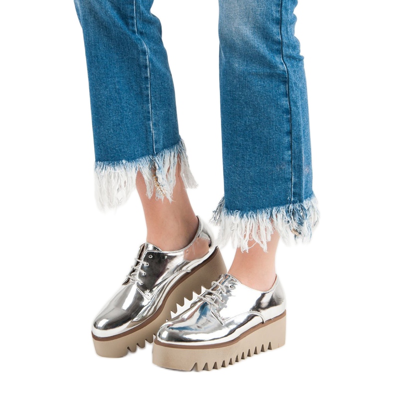 Corina Pantofi argintii cu protector gri 1