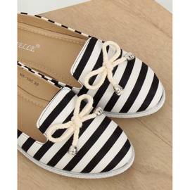 Slip-on cu dungi alb-negru H8-105 Negru 1