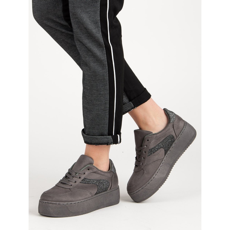 Pantofi sport din piele de căprioară gri 1 Pantofi sport din piele de căprioară gri 1