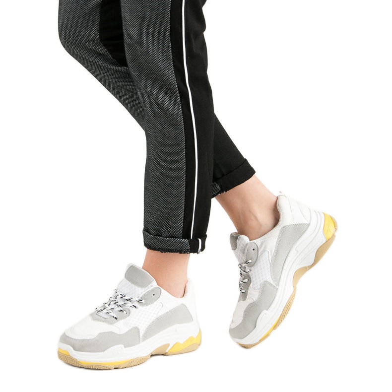 Small Swan Adidași albi pe platformă 2